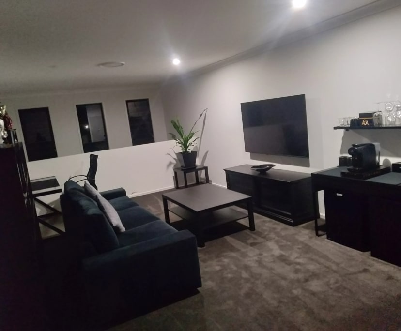 $360, Share-house, 5 bathrooms, Helensvale QLD 4212