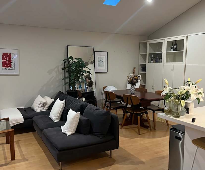 Furnished room in a share house