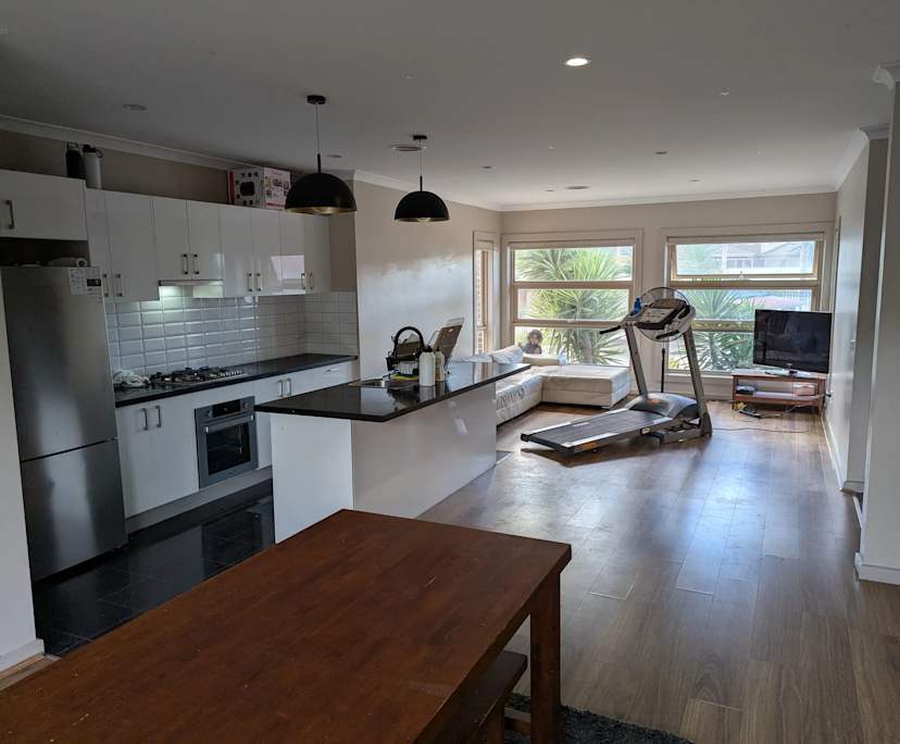 Unfurnished room in a share house