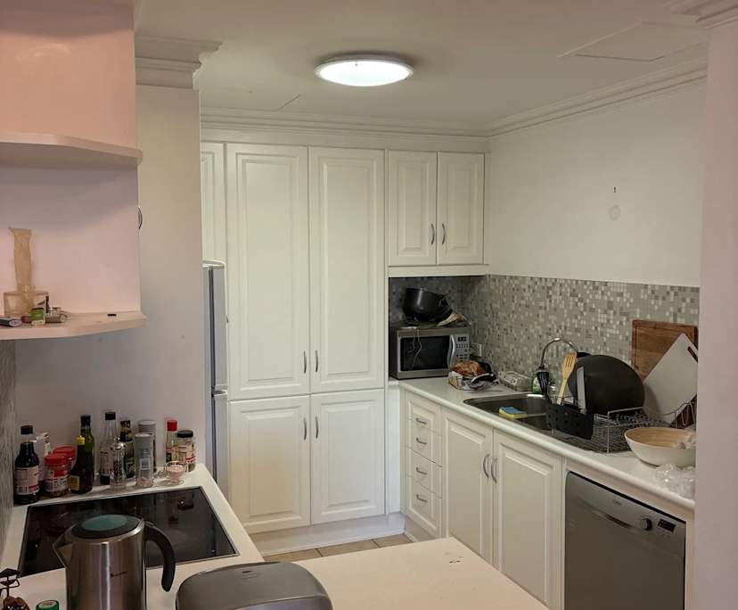 Furnished room with ensuite in a flatshare
