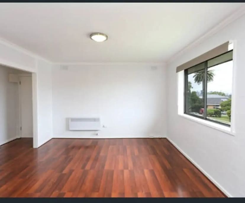 Unfurnished room in a flatshare