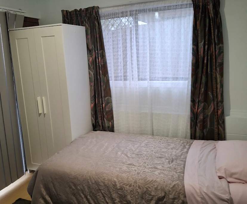 Furnished room with own bathroom