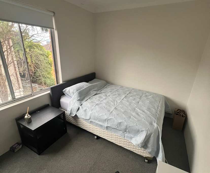 Furnished room in a flatshare