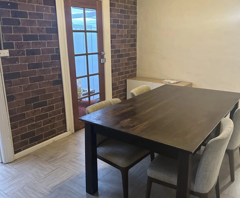 $300, Share-house, 3 bathrooms, Alexandria NSW 2015