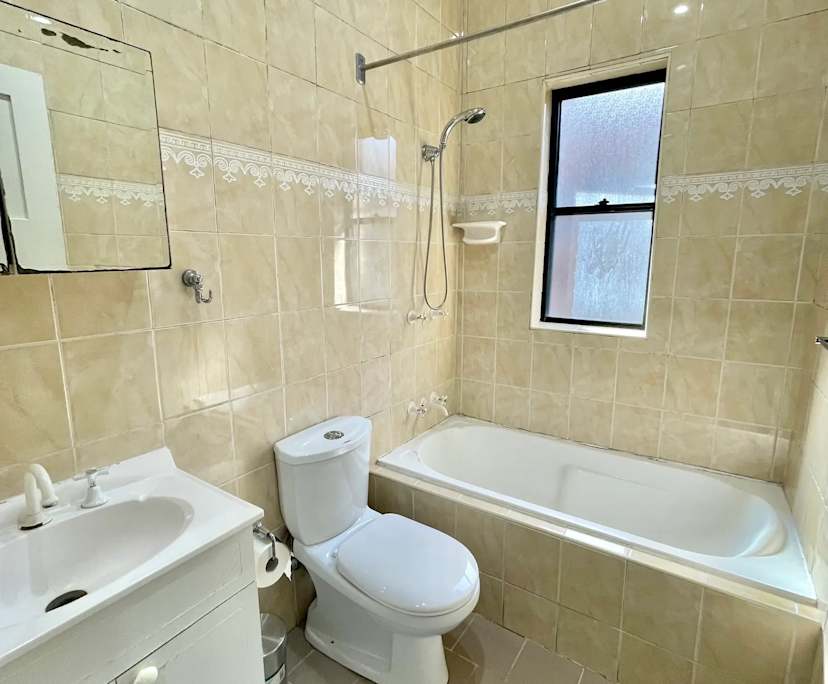$350, Share-house, 4 bathrooms, Marrickville NSW 2204