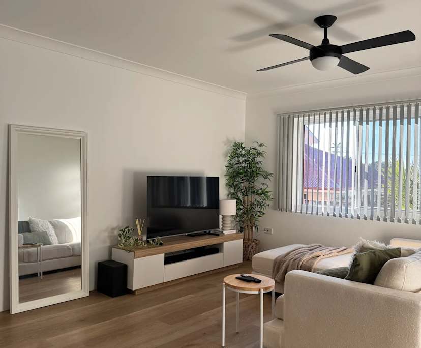 Unfurnished room in a flatshare