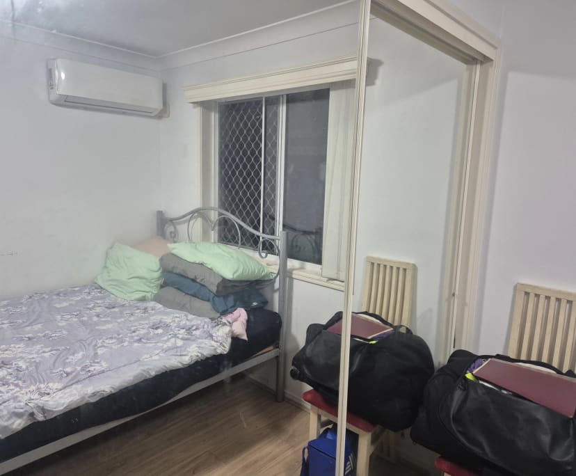 $350, Share-house, 4 bathrooms, Parkwood QLD 4214