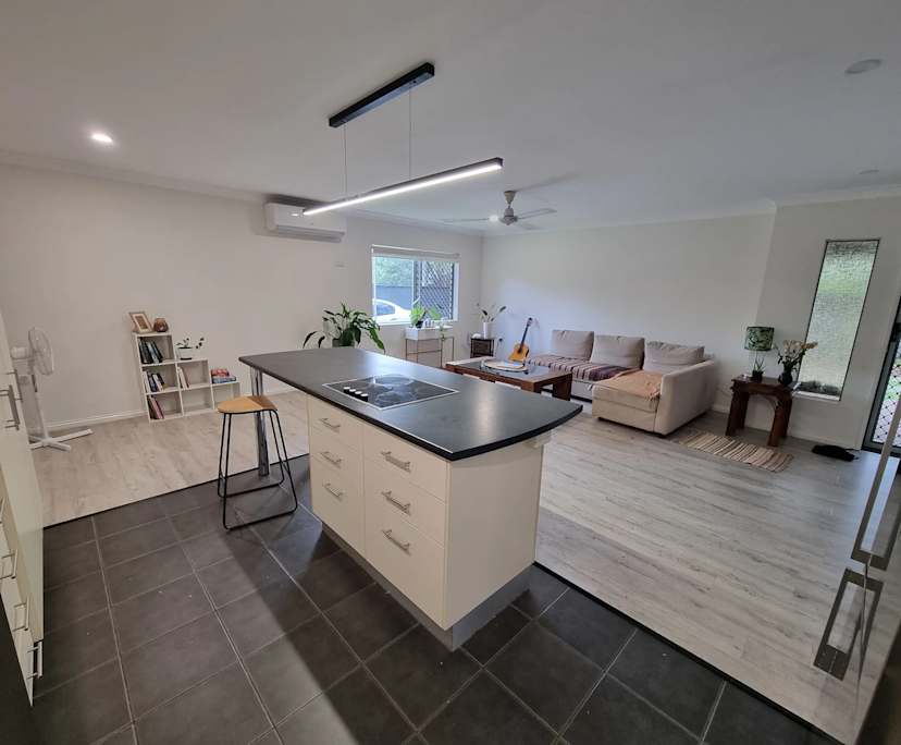 Room in a share house