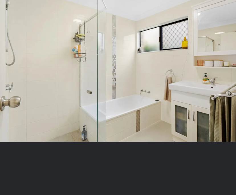 $405, Flatshare, 2 bathrooms, Burleigh Waters QLD 4220