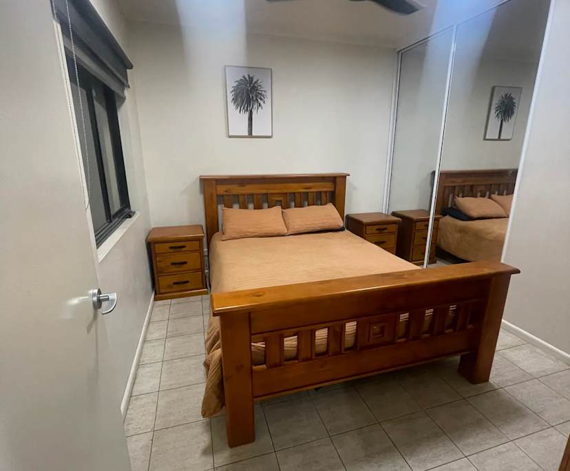 Furnished room in a flatshare