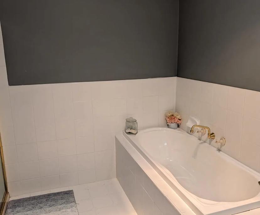 $290, Share-house, 3 bathrooms, Deer Park VIC 3023