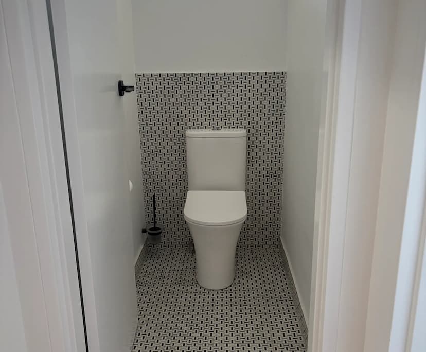 $350, Flatshare, 2 bathrooms, Bulimba QLD 4171