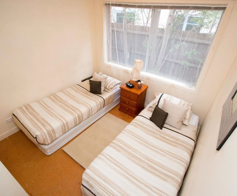 $1,000, Whole-property, 3 bathrooms, St Kilda VIC 3182