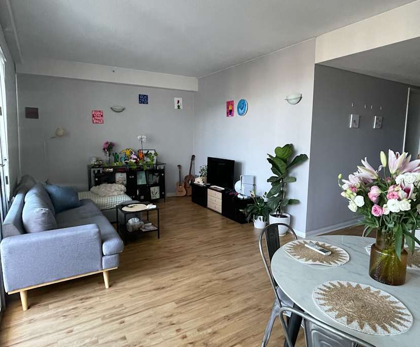 Furnished room in a flatshare