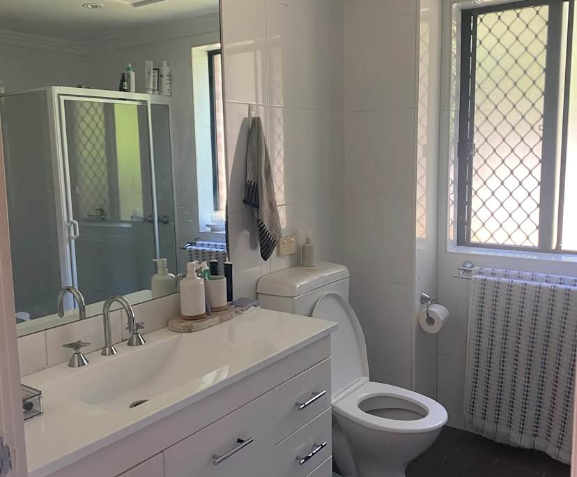 $360, Flatshare, 2 bathrooms, Narrabeen NSW 2101