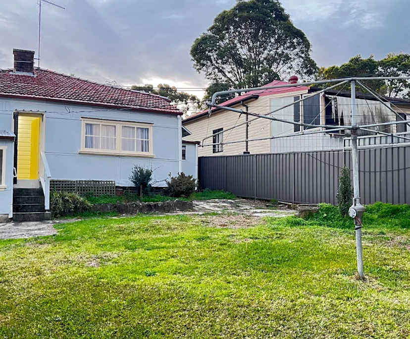 $300, Share-house, 3 bathrooms, Mortdale NSW 2223