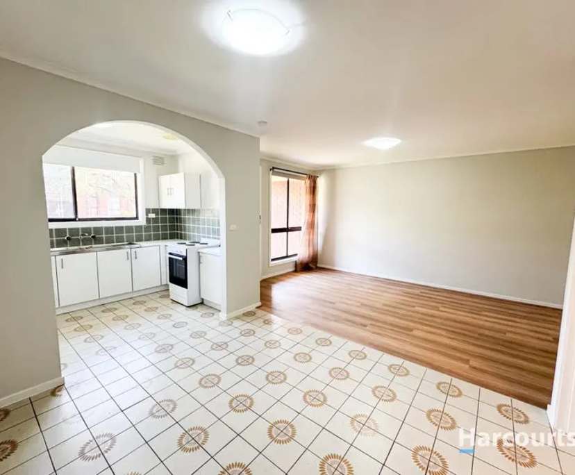 Whole property with 2 rooms for rent