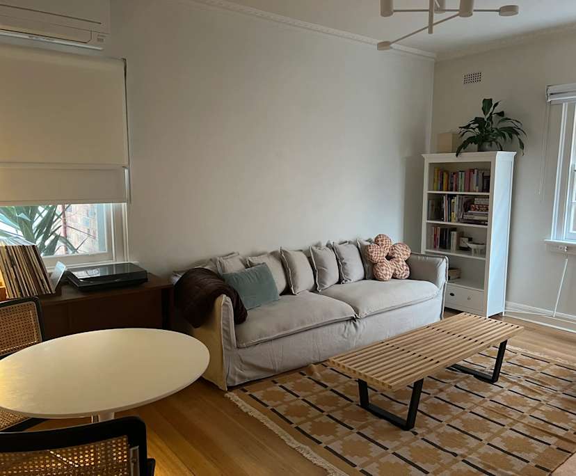 Unfurnished room in a flatshare