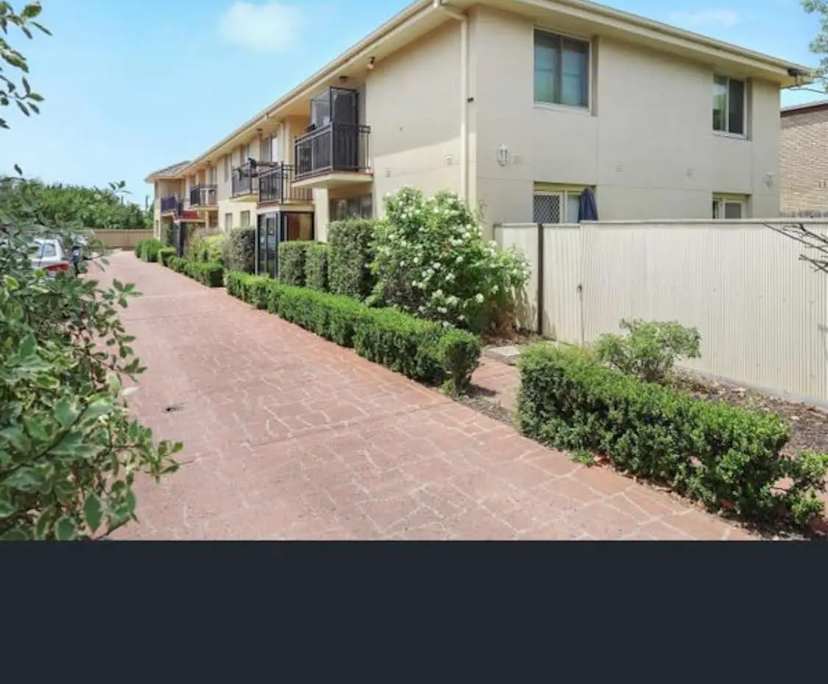 Whole property with 2 rooms for rent