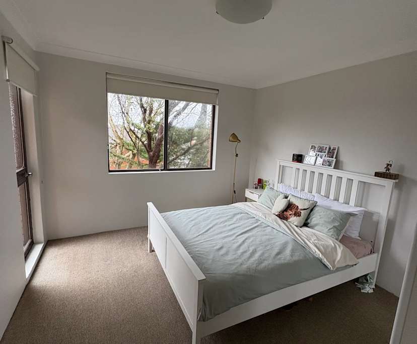 Furnished room in a flatshare