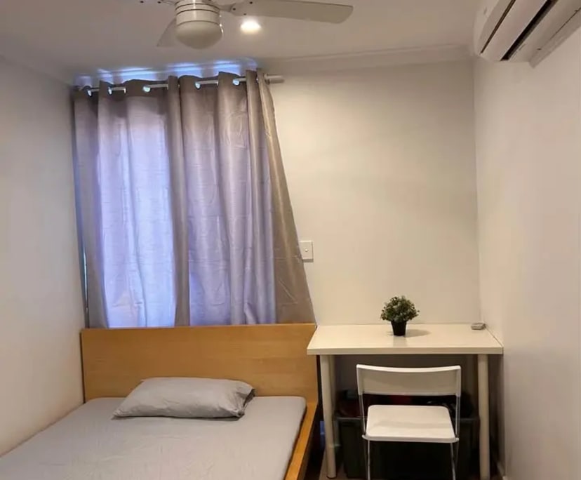 Furnished room in a share house