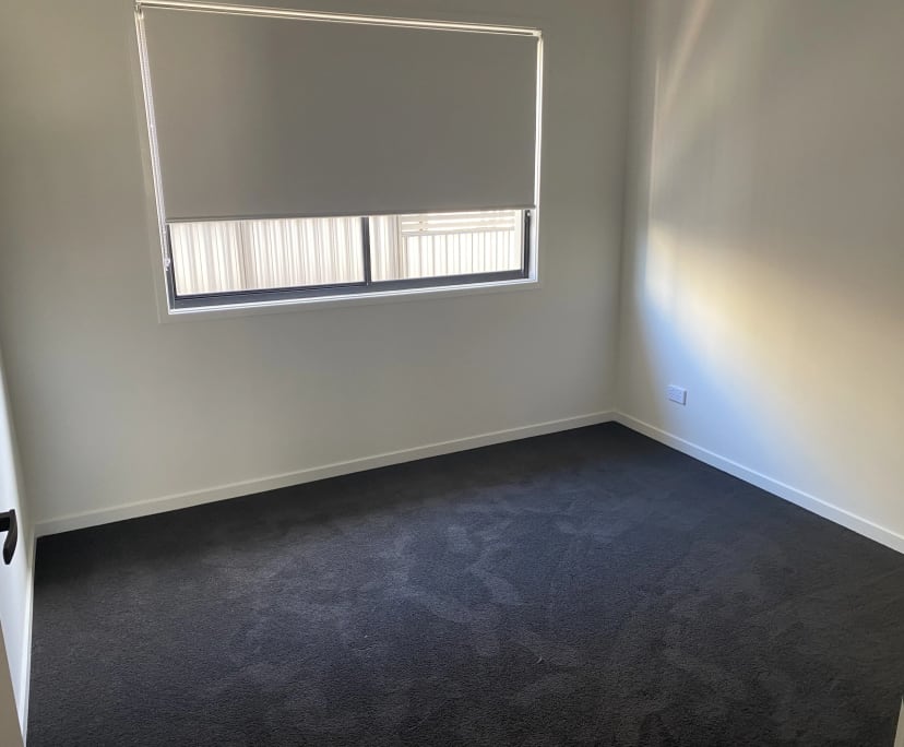 Unfurnished room in a share house