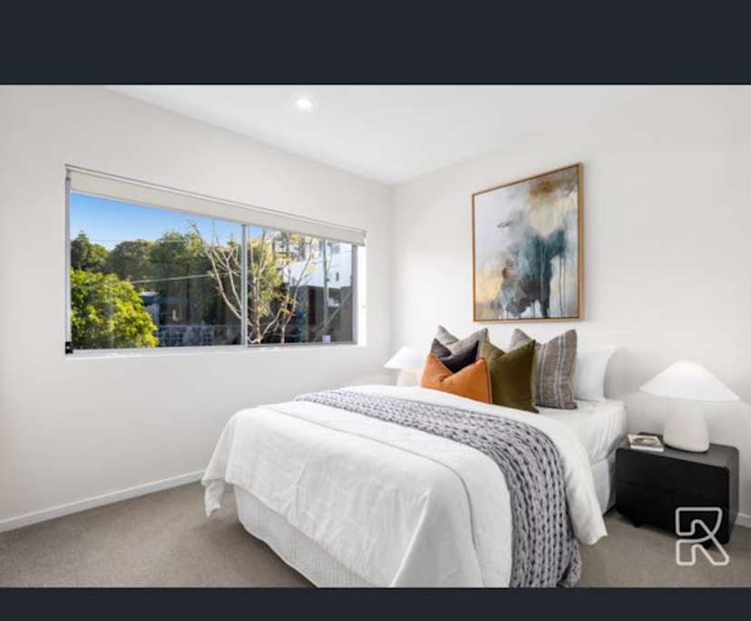 Unfurnished room with own bathroom