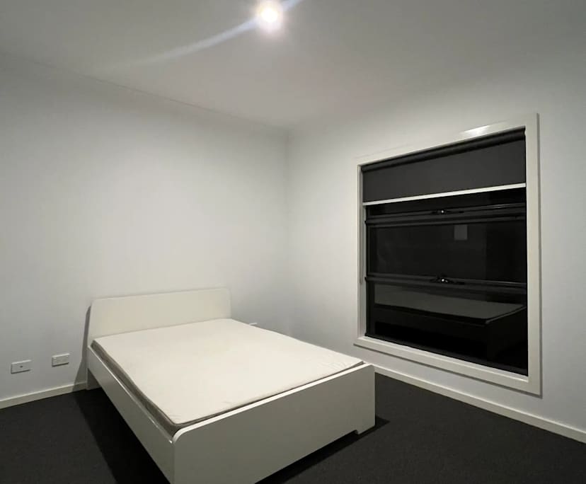 Room with ensuite in a flatshare