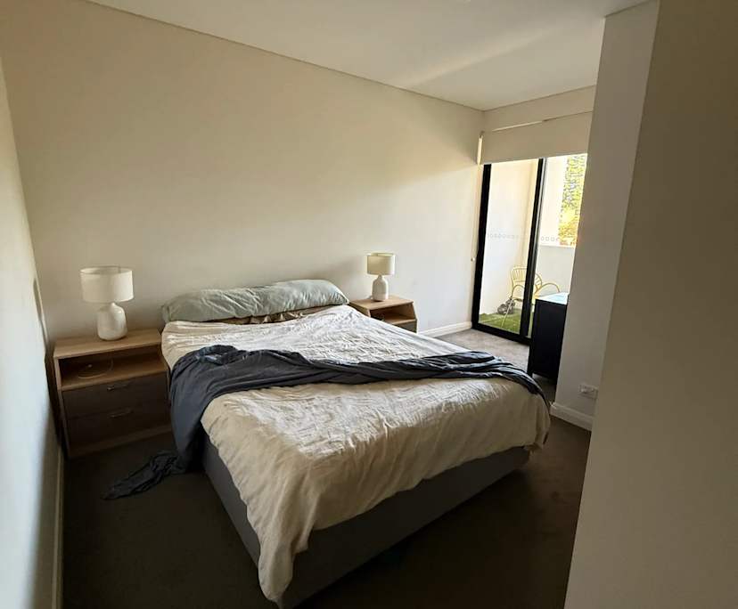 Furnished room with ensuite in a flatshare