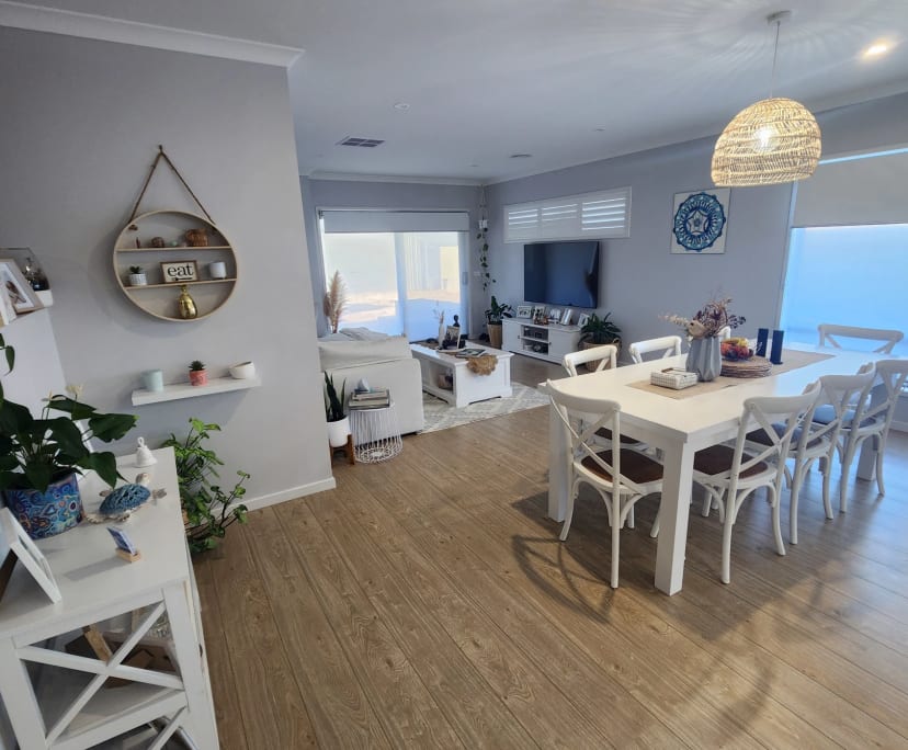 propertyImage