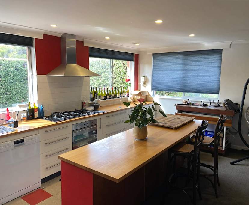 Room in a share house