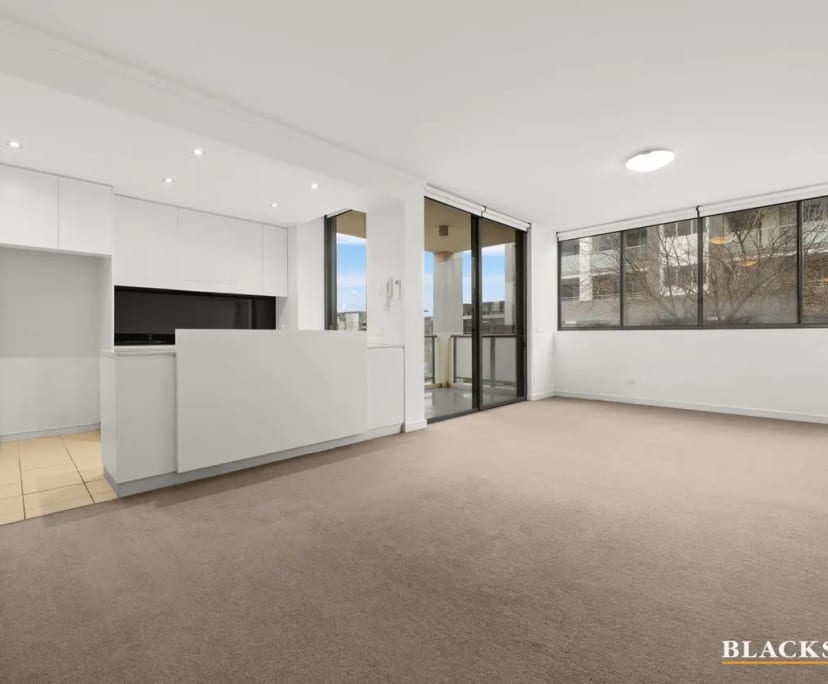 Unfurnished room with own bathroom