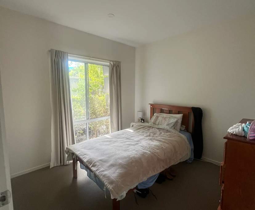 Unfurnished room in a share house