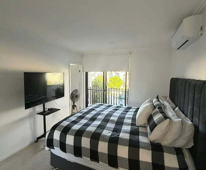 Unfurnished room with ensuite in a share house