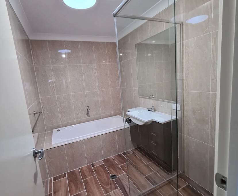 $240, Share-house, 4 bathrooms, Austral NSW 2179