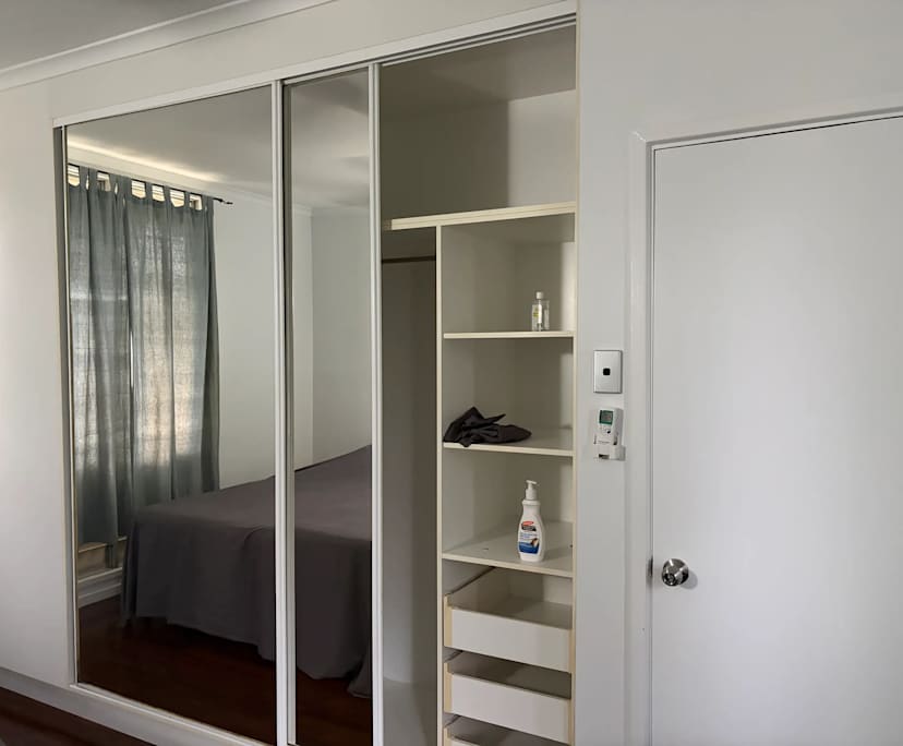 $300, Share-house, 3 bathrooms, Malak NT 0812