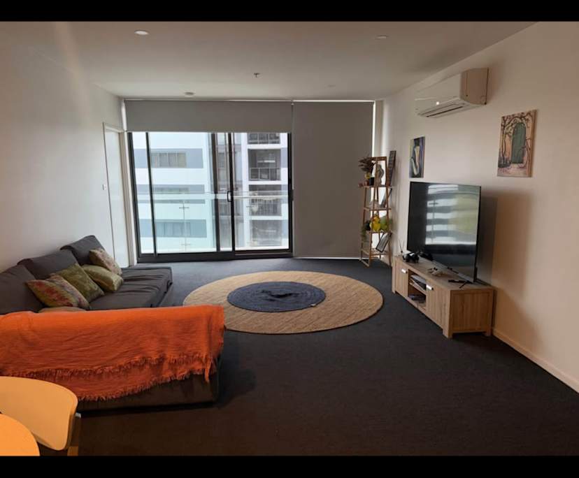 Furnished room in a flatshare