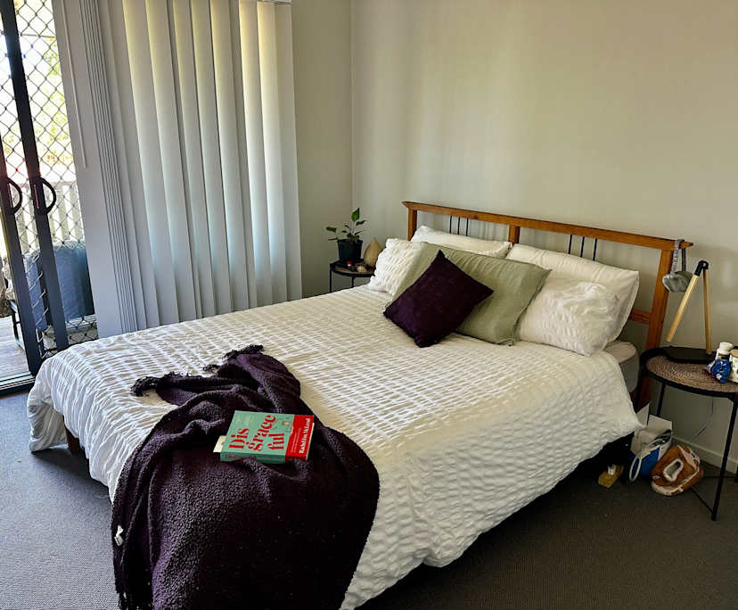 Unfurnished room with own bathroom