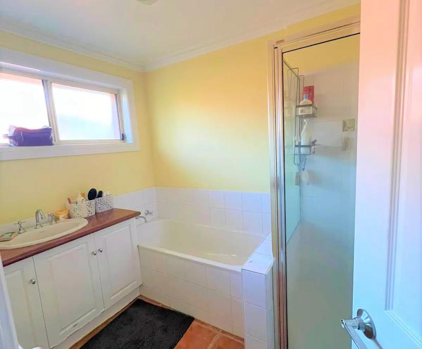 $250, Share-house, 3 bathrooms, Templestowe VIC 3106