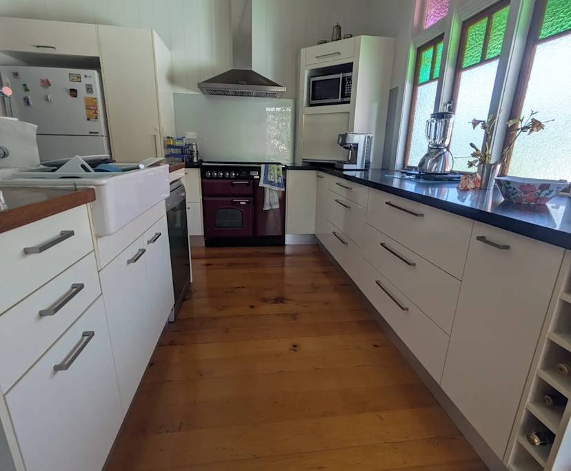 $280, Student-accommodation, 3 bathrooms, Greenslopes QLD 4120