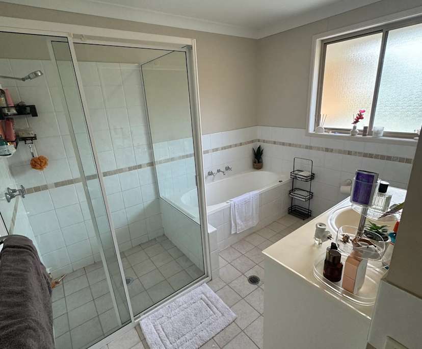 Room in a share house