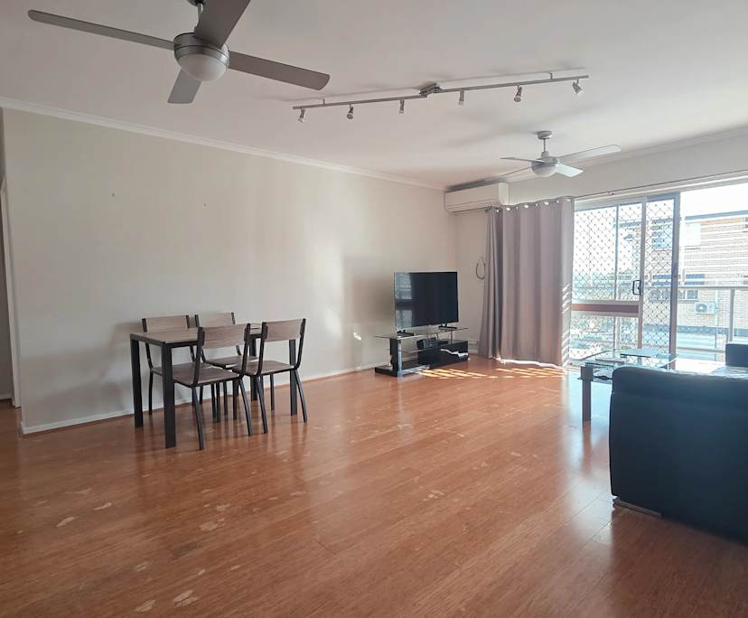 Furnished room with own bathroom