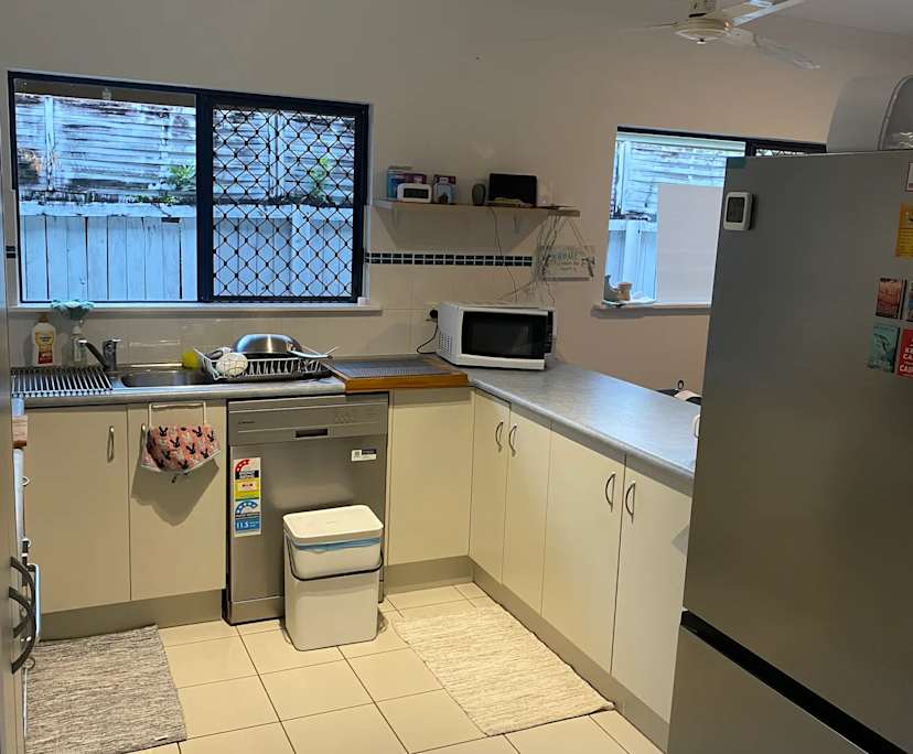 $220, Share-house, 3 bathrooms, Kewarra Beach QLD 4879