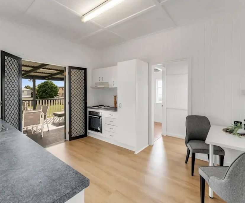 Whole property with 3 rooms for rent
