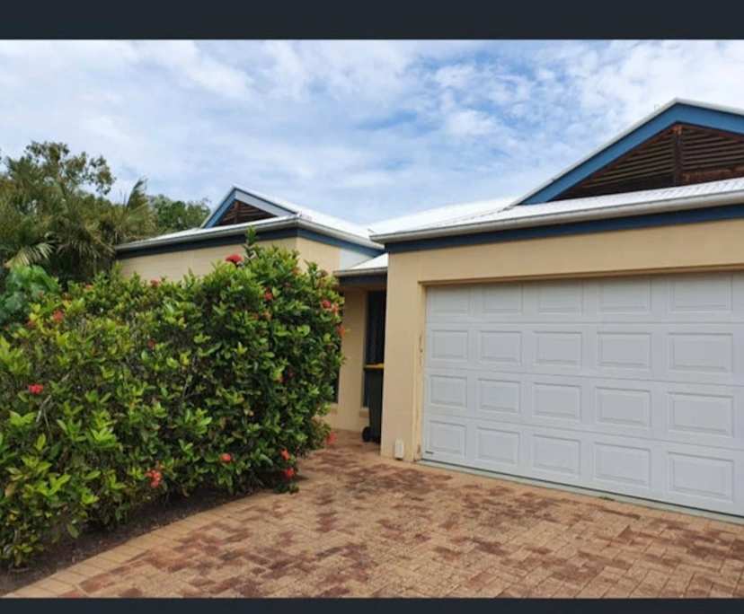 $320, Share-house, 2 bathrooms, Bucasia QLD 4750
