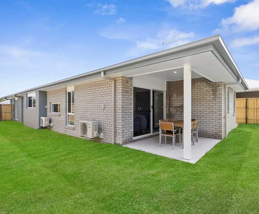 $310, Share-house, 3 bathrooms, Logan Reserve QLD 4133