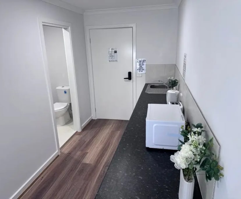$350, Flatshare, 6 bathrooms, Mount Pleasant VIC 3350