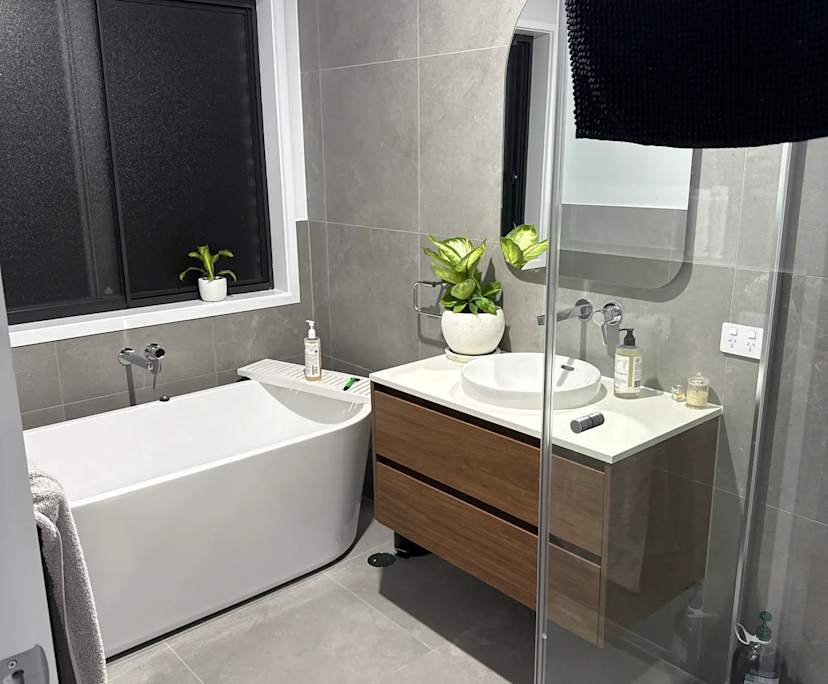 Unfurnished room in a share house