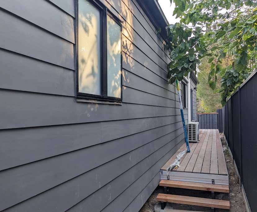 Whole property with 2 rooms for rent