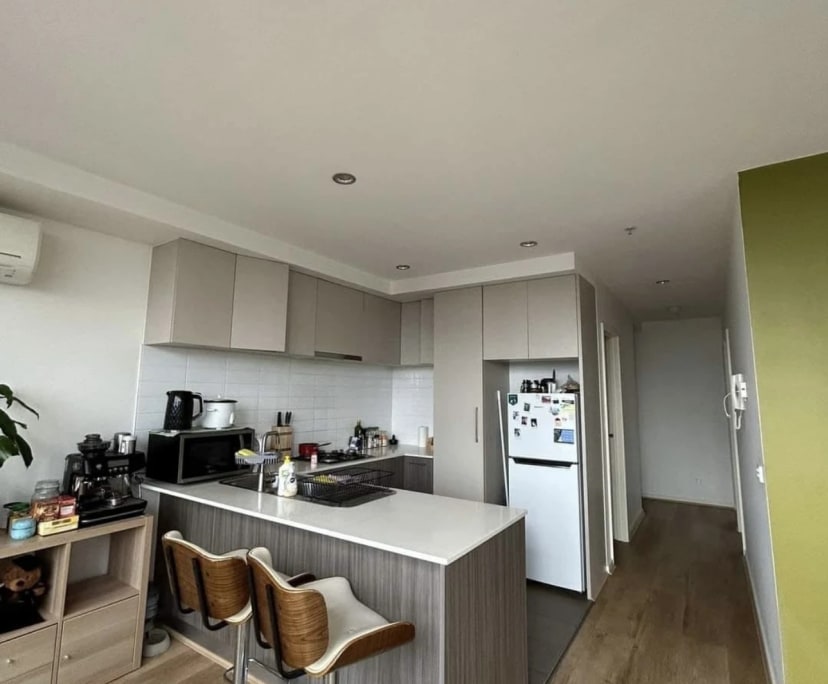 Furnished room with ensuite in a flatshare